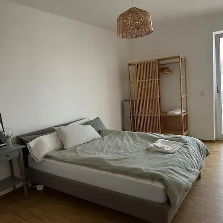 Appartement 700m From Trade Fair 